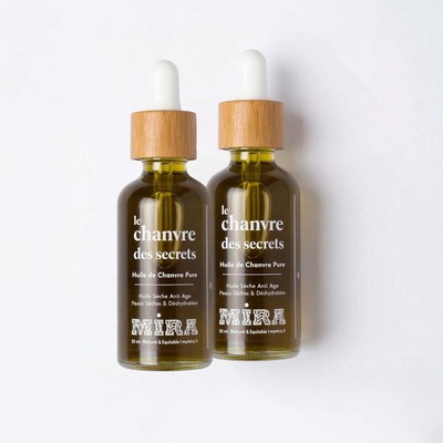 huile-de-chanvre-bio-pure-vierge-pressee-a-froid 6
